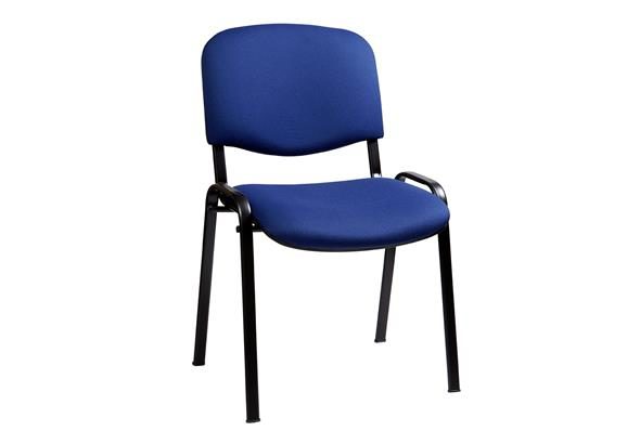 Chaise de conférence KLASSIC vue de face, mettant en avant un design élégant et fonctionnel avec une assise confortable, un dossier ergonomique et un cadre métallique moderne, idéale pour les réunions et les conférences.