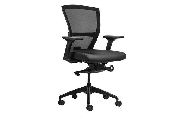 Siège de bureau ergonomique SPITS avec dossier en résille noire et assise rembourrée pour un confort optimal.