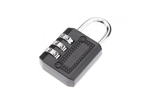 Cadenas, montrant sa conception robuste avec un corps en métal pour une sécurité accrue.