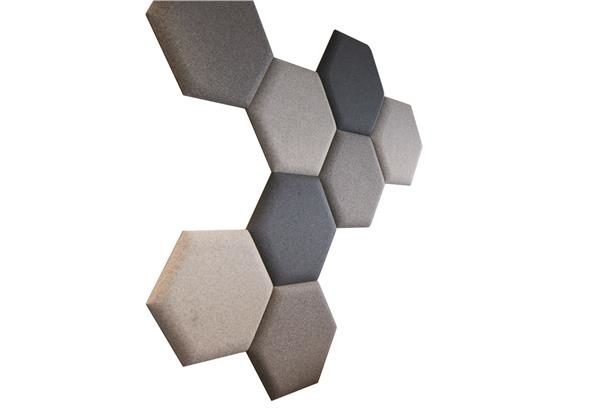 Panneau acoustique REST WALL, montrant un design mural élégant conçu pour améliorer l'acoustique des espaces tout en apportant une touche décorative moderne.