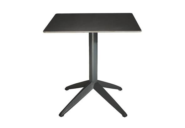 Table extérieure HARBOR, montrant un design élégant et moderne avec une surface spacieuse, idéale pour les espaces extérieurs comme les terrasses ou les jardins.