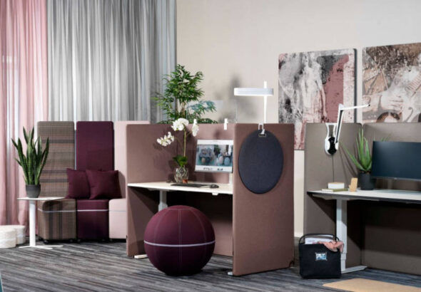 Cabine insonorisant CABIN, conçue pour offrir une isolation acoustique optimale dans des environnements de bureau bruyants. Son design moderne s’intègre harmonieusement dans tout espace professionnel.