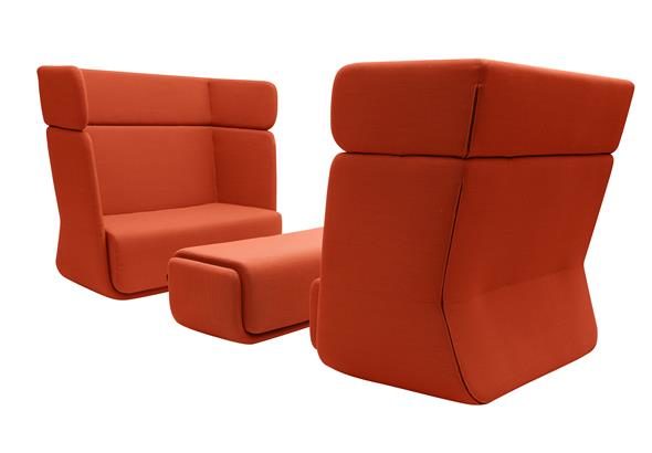 Banquette d’accueil Bank, dotée d’un design contemporain et modulaire. Offrant un confort exceptionnel, elle est idéale pour créer des espaces d’attente élégants et accueillants.