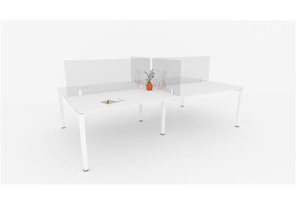 Séparateur en Plexi SILEX, montrant sa structure transparente et élégante. Ce séparateur moderne permet de créer des espaces de travail distincts tout en préservant la luminosité et la visibilité.